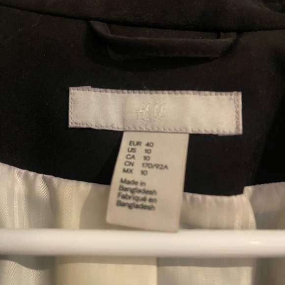 H&M Black Suit Blazer - Picture 8 of 8